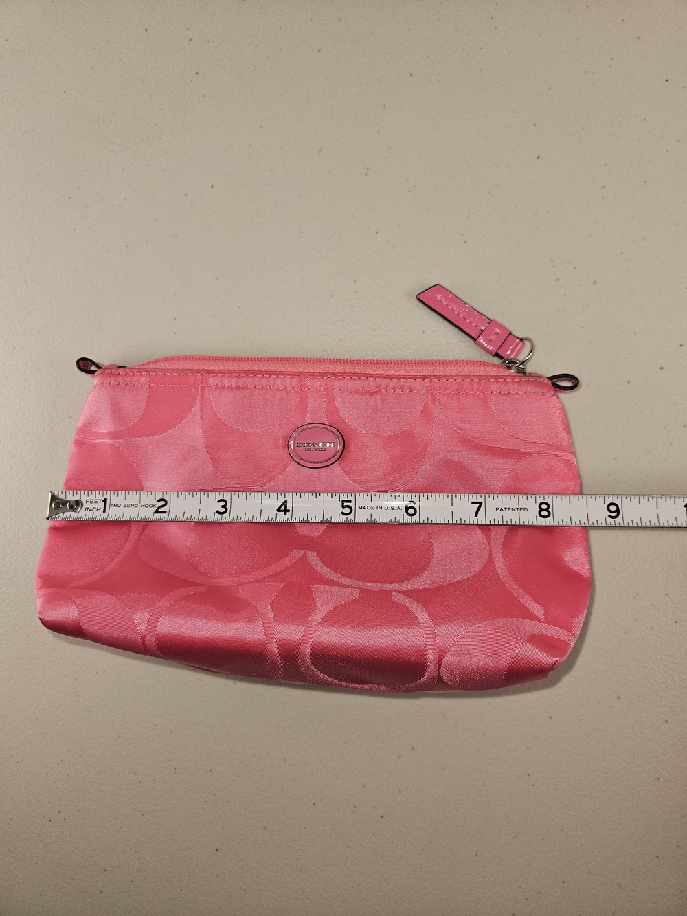 Coach Pink Signature C Cosmetic Makeup Pouch Bag Zippered Top Wristlet - Picture 7 of 11
